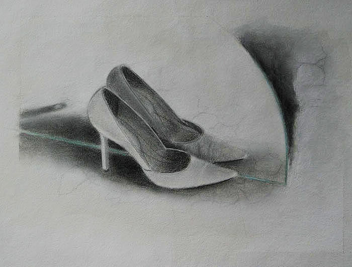 Still life drawing of a woman's shoe